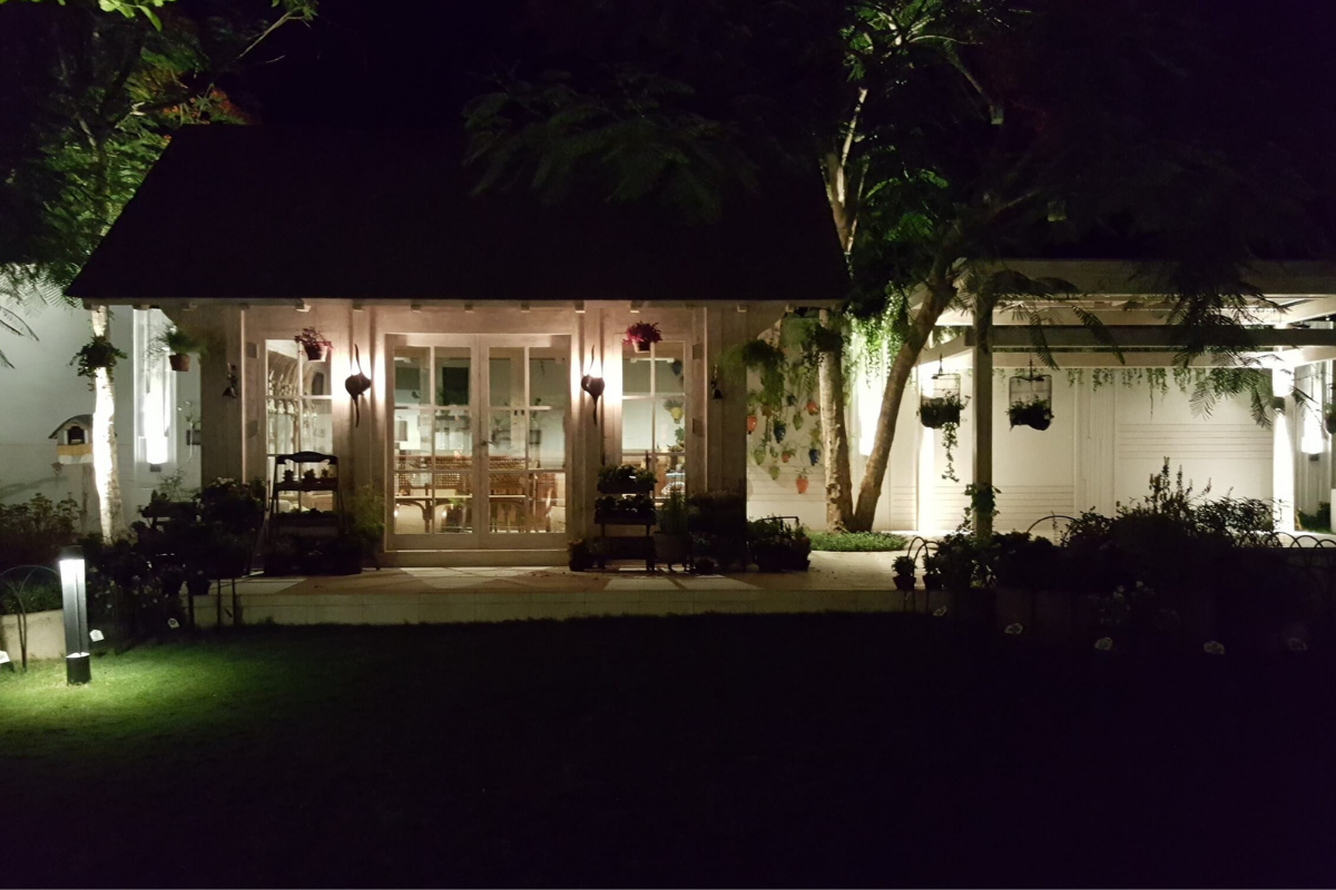 bali villa lighting
